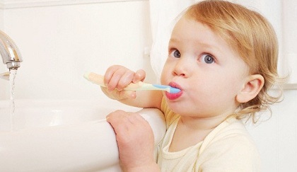 Làm thế nào cho trẻ tự tin khi đi khám răng?