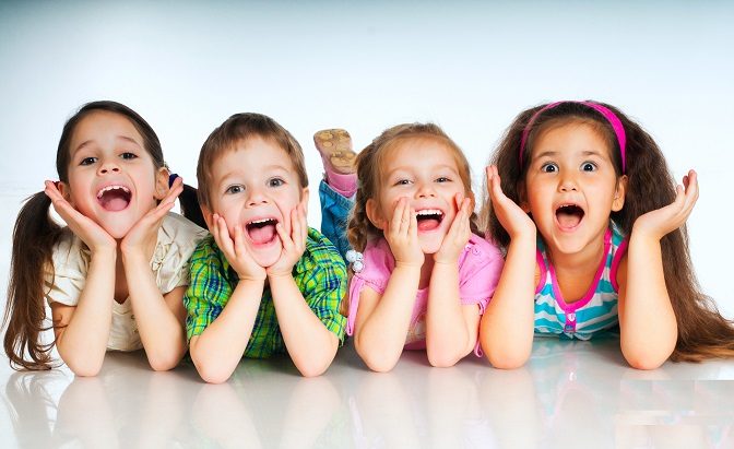 Tỏa sáng nụ cười duyên với chiếc răng khểnh giả
