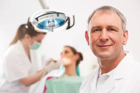 Không còn nỗi lo đau đớn với công nghệ hỗ trợ giảm đau Laser Cool trong Implant