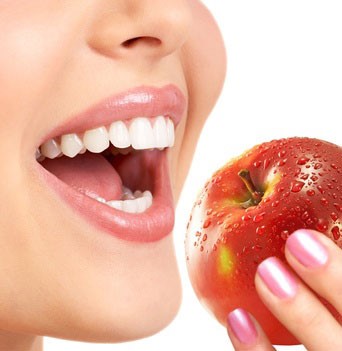 Răng sậm màu, làm mất đi vẻ đẹp- nét duyên của nụ cười