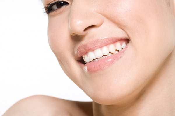 Trám răng cửa an toàn bền đẹp tại nha khoa chúng tôi