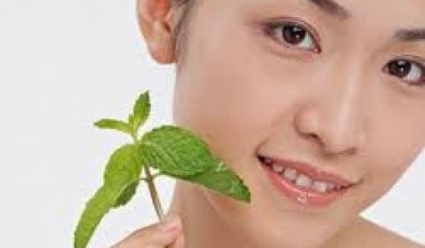 Bị hôi miệng sau khi bọc răng sứ phải làm sao?