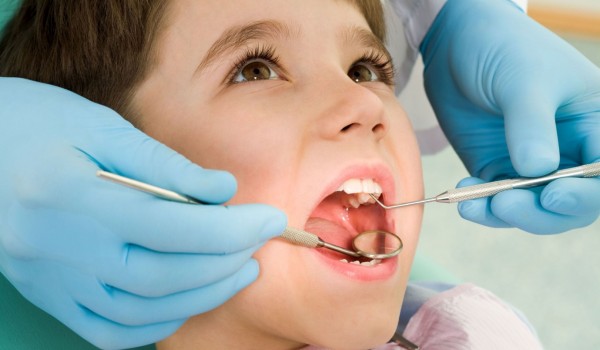 Độ tuổi thích hợp để trẻ niềng răng?